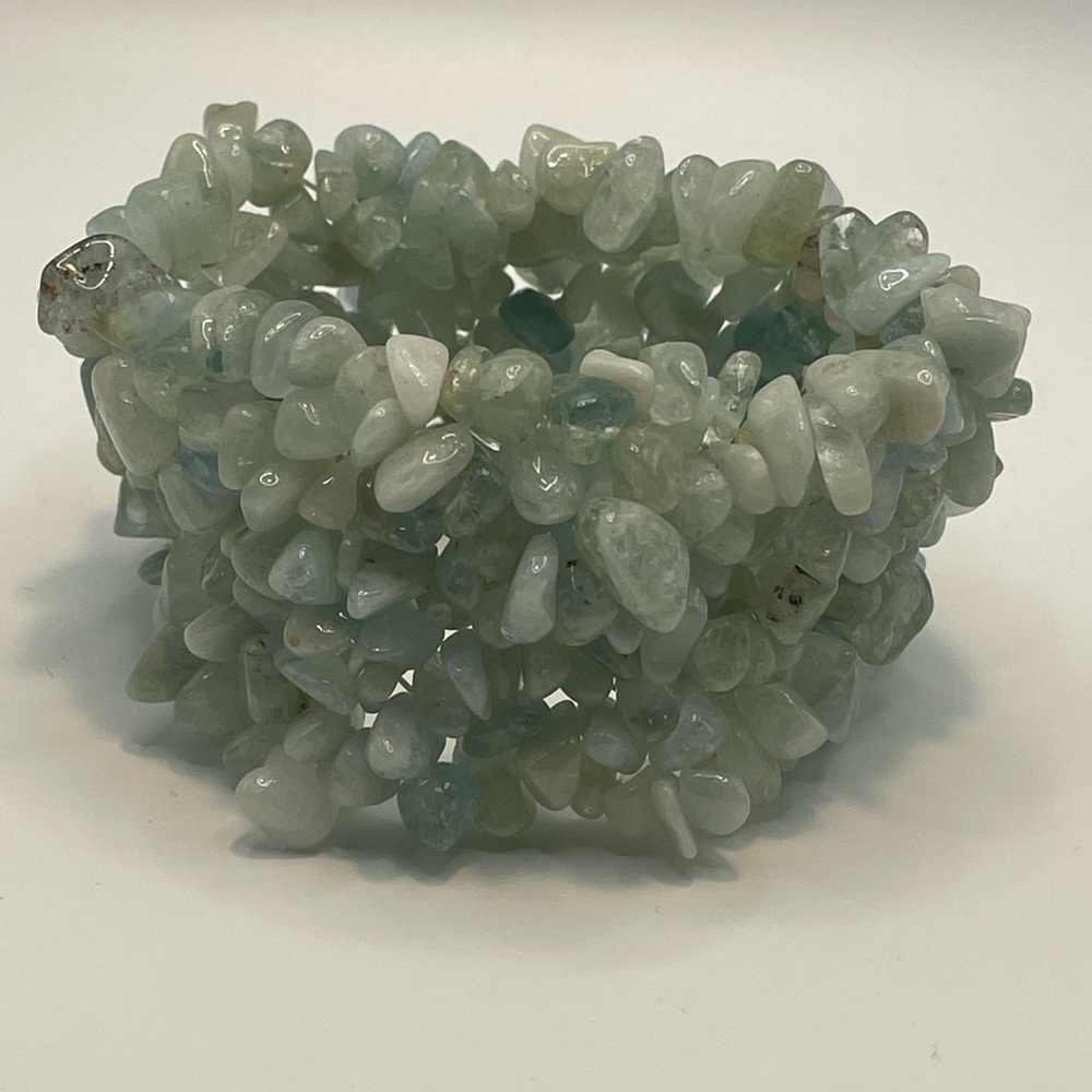 Natural Aquamarine Stretch Gemstone Nugget Cuff | Crystal Healing Jewelry 🧘‍♀️ - Picture 2 of 8